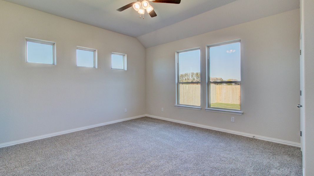 Furnished interior view inside a new home in Sunflower Ridge, New Braunfels (Image 17).