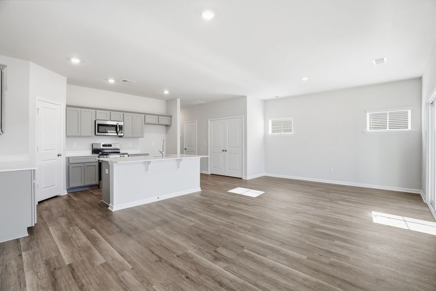 Image 27 of a home in Towns at Lake Greenwood.