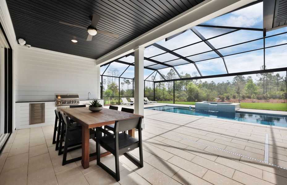 Stellar Grand | Covered Lanai