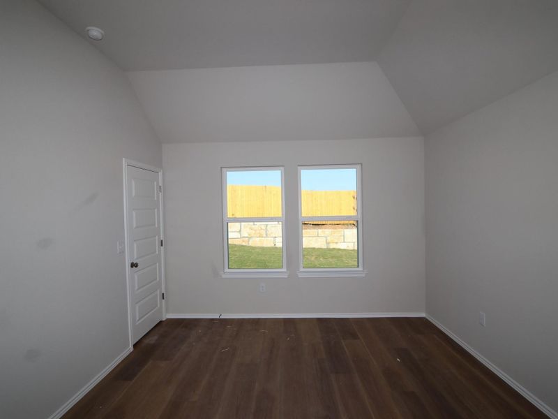 Spacious, unfurnished interior of a new home in Cascades at Onion Creek, Austin (Image 11).