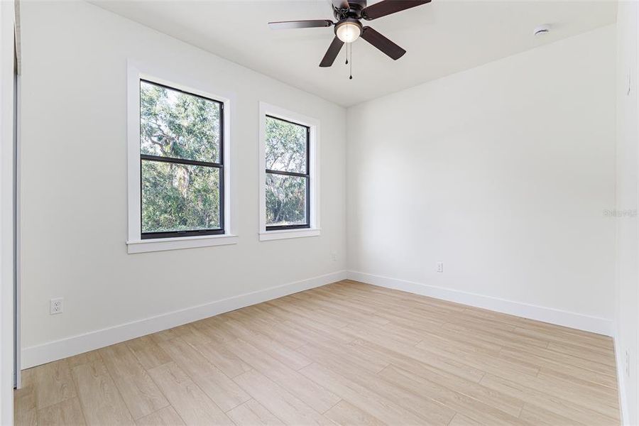 Spacious, unfurnished interior of a new home in , Tampa (Image 26).