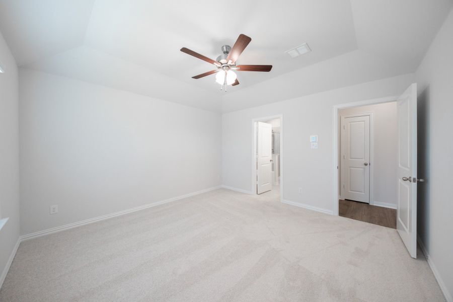 Spacious, unfurnished interior of a new home in Wildcat Ranch, Crandall (Image 22).