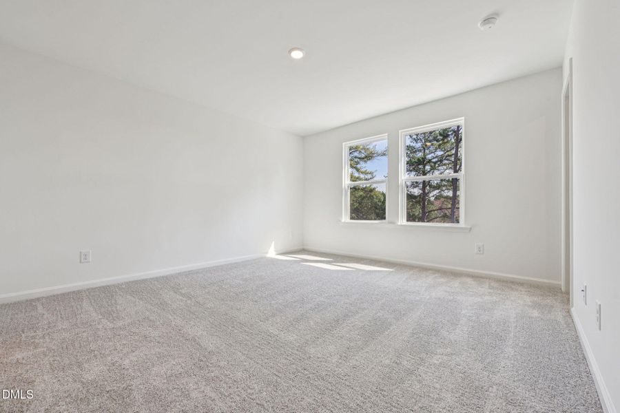 27-web-or-mls-212 Parker Lane-S0503-027