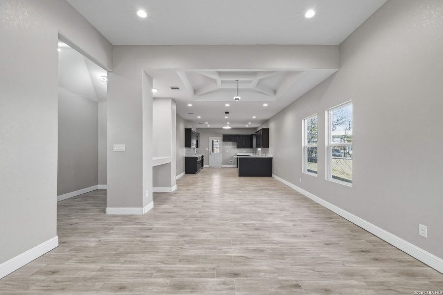 Spacious, unfurnished interior of a new home in , San Antonio (Image 12).