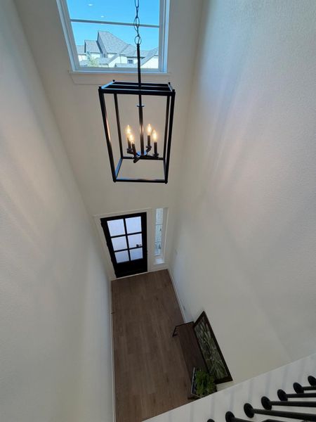 Spacious, unfurnished interior of a new home in Sienna, Missouri City (Image 14).