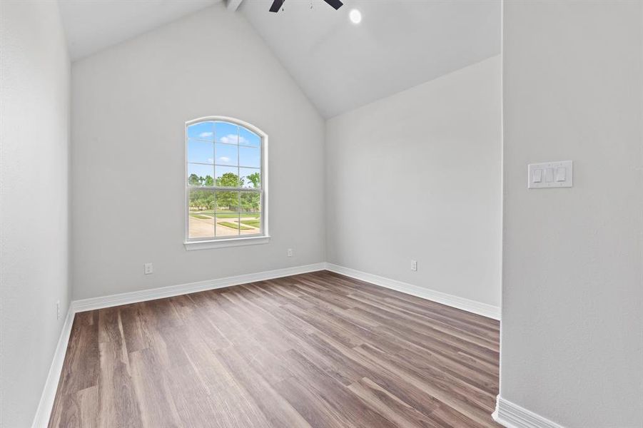 Spacious, unfurnished interior of a new home in , Lindale (Image 32).