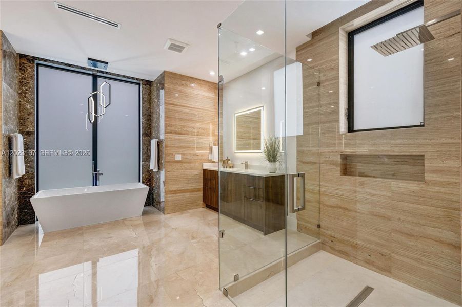 Furnished interior view inside a new home in , Cooper City (Image 15).