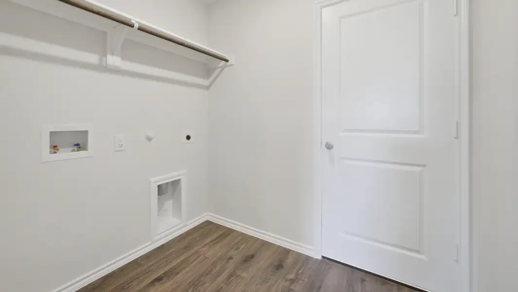 Spacious, unfurnished interior of a new home in Wildwood, Royse City (Image 13).