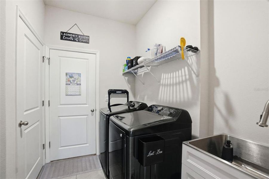 Furnished interior view inside a new home in Waterford, Brooksville (Image 16).