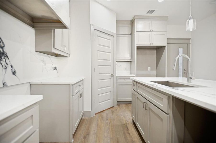 Furnished interior view inside a new home in , Dallas (Image 5). Furnished interior view inside a new home in , Dallas (Image 5).