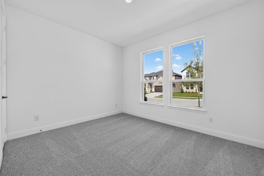 Spacious, unfurnished interior of a new home in South Oak, Lakewood Village (Image 21).