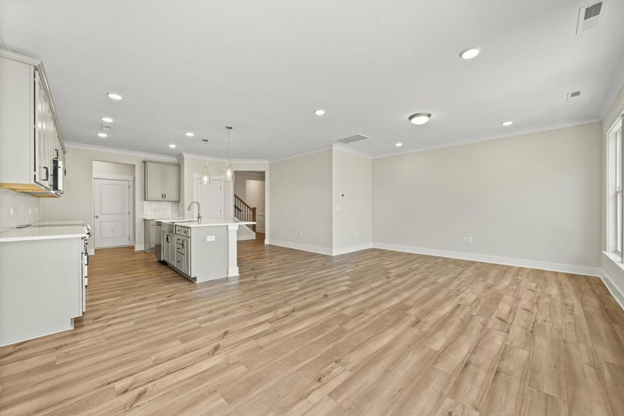 Image 31 of a home in Harbor Crossing.