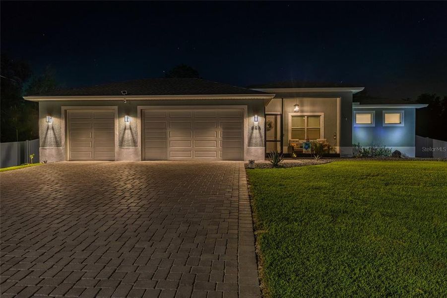 Exterior details and patio area of a home in , Lehigh Acres (Image 35).
