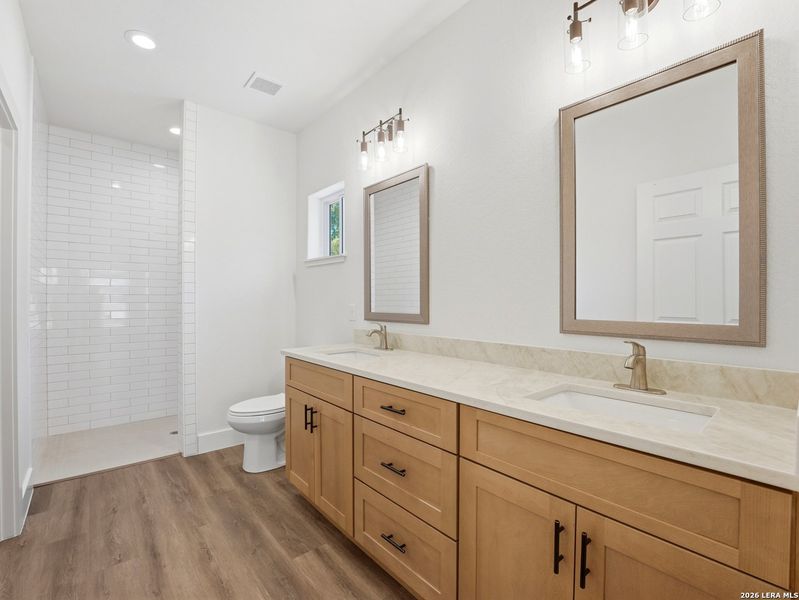 Furnished interior view inside a new home in , Kerrville (Image 6).