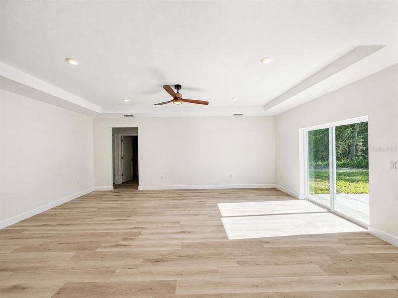 Spacious, unfurnished interior of a new home in , Summerfield (Image 29).