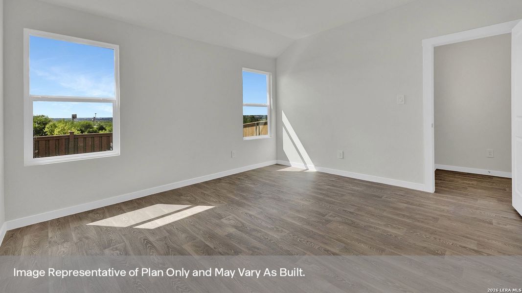 Spacious, unfurnished interior of a new home in Mayfair, New Braunfels (Image 16).