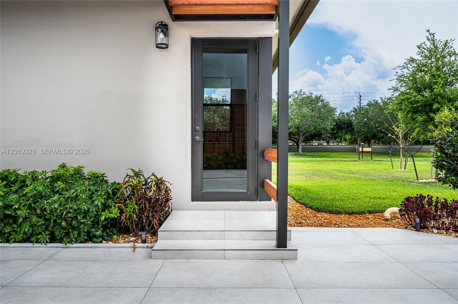 Exterior details and patio area of a home in , Southwest Ranches (Image 33).