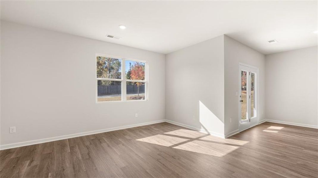 Spacious, unfurnished interior of a new home in Jackson Landing, Jefferson (Image 31).