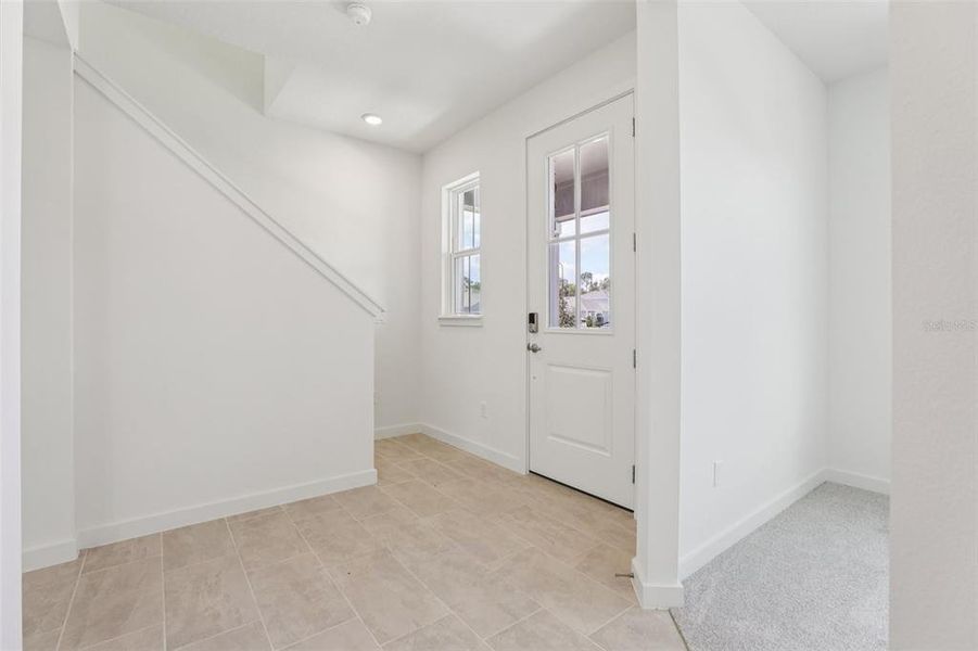 Spacious, unfurnished interior of a new home in Trinity Place, St. Cloud (Image 16).