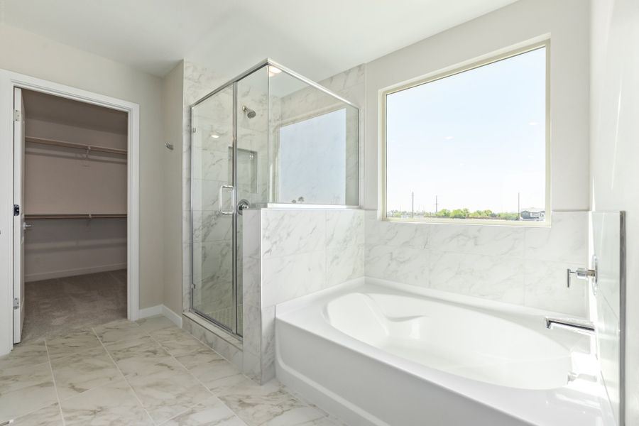 Furnished interior view inside a new home in Rialta, Mesa (Image 7).