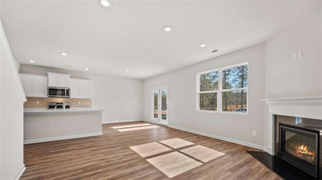 Spacious, unfurnished interior of a new home in Poplar Preserve, Newnan (Image 17).