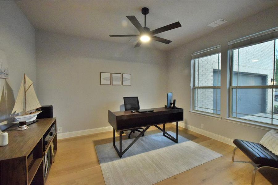 Furnished interior view inside a new home in Abe's Landing, Granbury (Image 19).