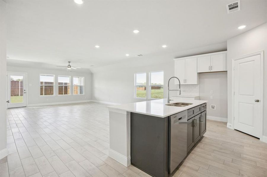 Furnished interior view inside a new home in Santorini, Seagoville (Image 11).