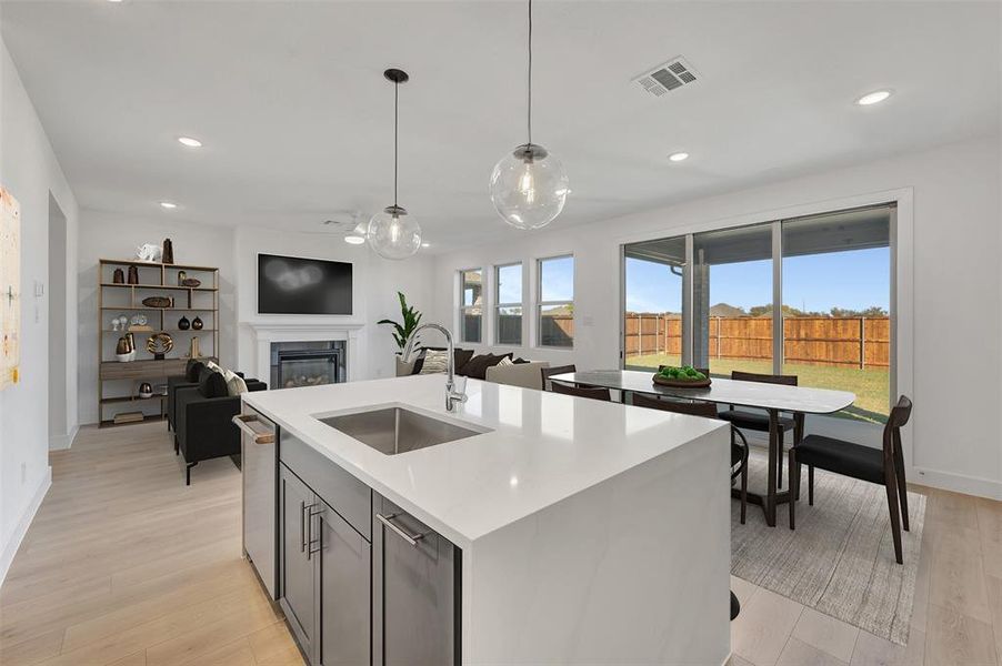 Furnished interior view inside a new home in Heritage Ranch, Sherman (Image 14). Furnished interior view inside a new home in Heritage Ranch, Sherman (Image 14).