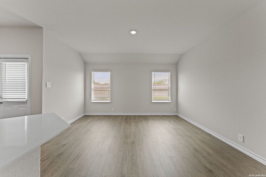 Spacious, unfurnished interior of a new home in Steele Creek, Cibolo (Image 21).