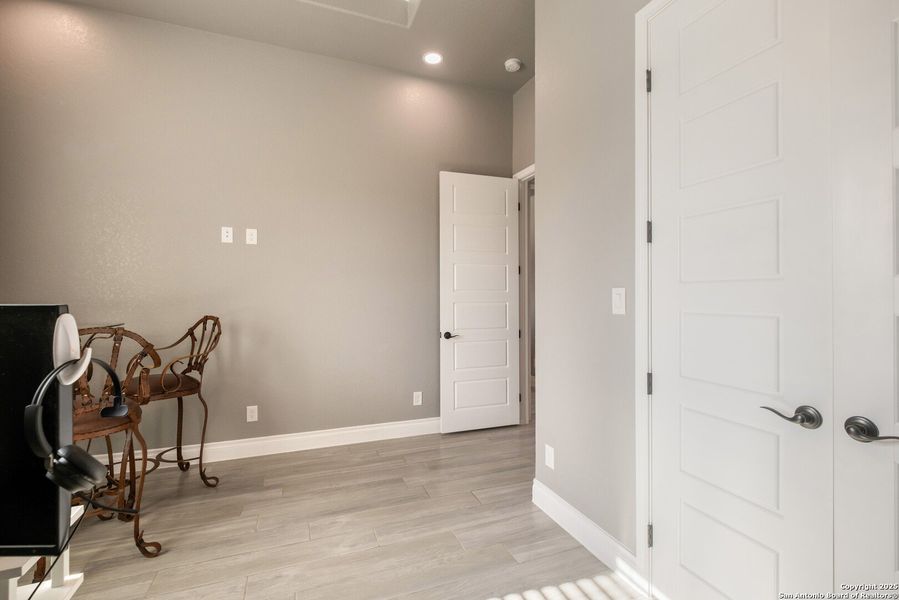 Furnished interior view inside a new home in , La Vernia (Image 14). Furnished interior view inside a new home in , La Vernia (Image 14).