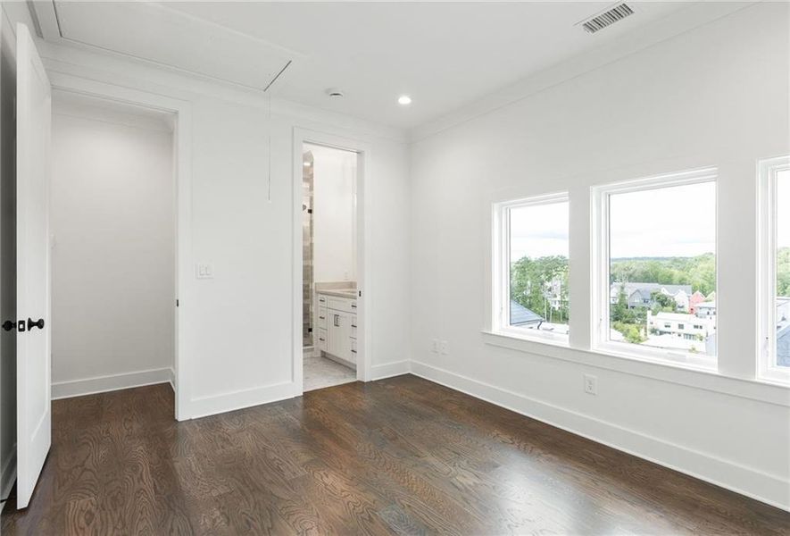 Spacious, unfurnished interior of a new home in , Chattahoochee Hills (Image 26).