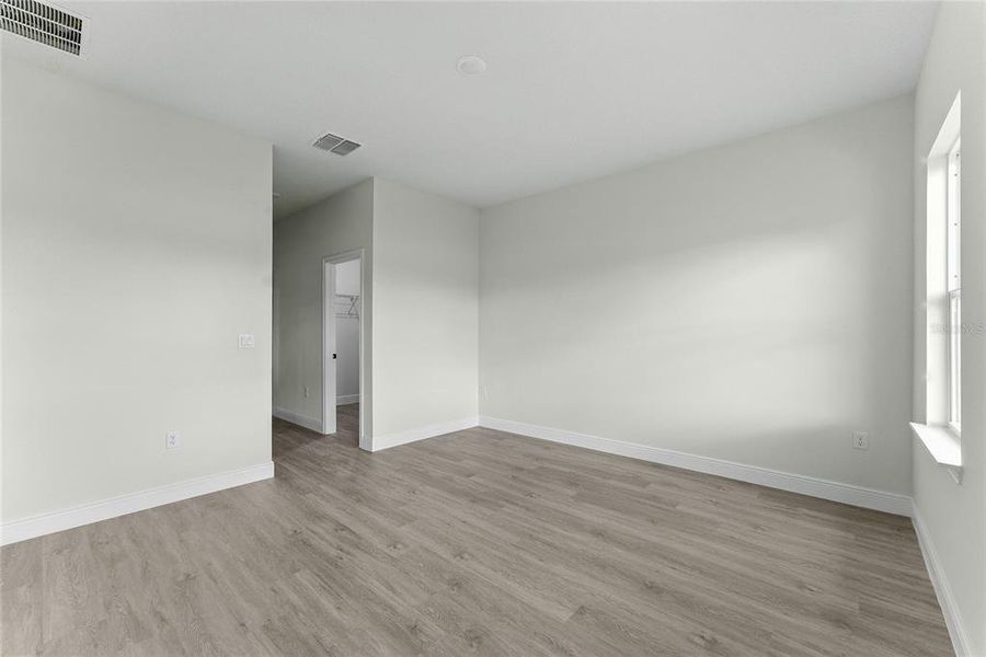 Spacious, unfurnished interior of a new home in , Ocala (Image 19).