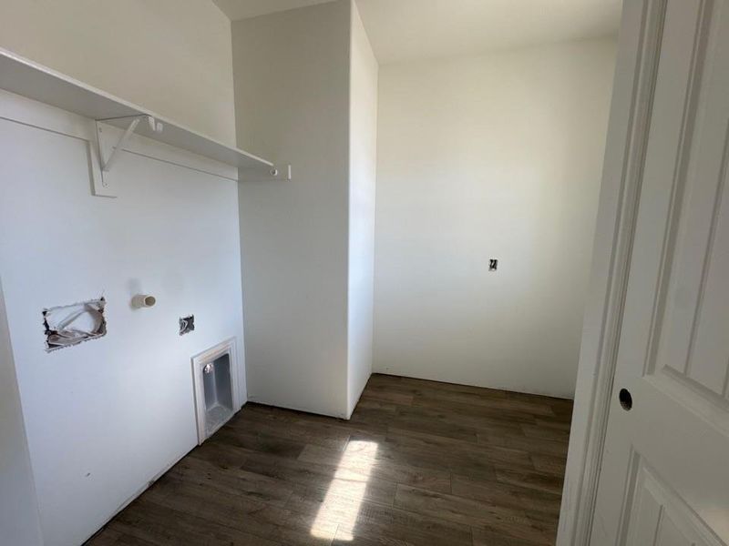 Spacious, unfurnished interior of a new home in Fairview Meadows, New Fairview (Image 7).