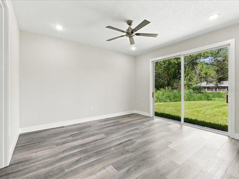 Spacious, unfurnished interior of a new home in , Winter Haven (Image 21).