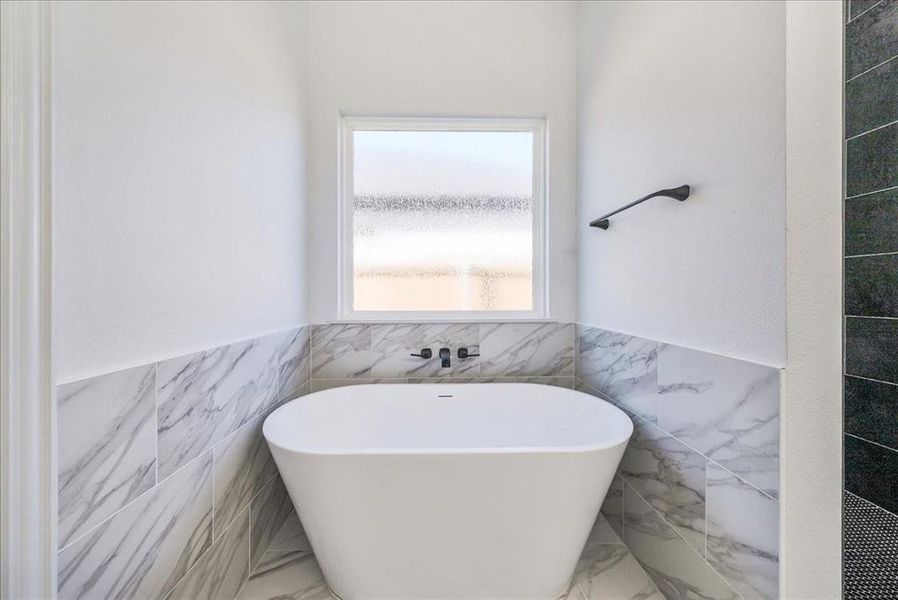 Close-up of interior finishes inside a home in , Granbury (Image 20). Close-up of interior finishes inside a home in , Granbury (Image 20).