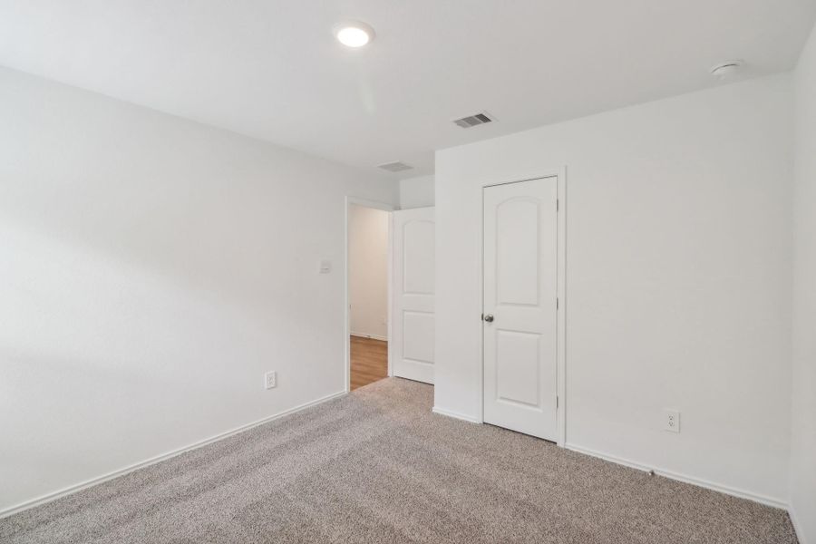 Spacious, unfurnished interior of a new home in Maple Woods, Hockley (Image 12).