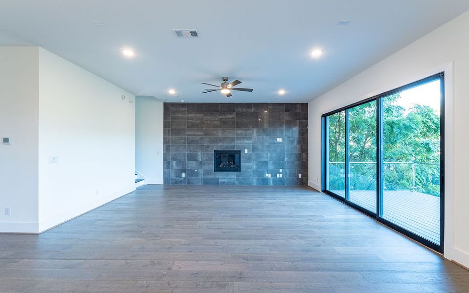 Spacious, unfurnished interior of a new home in Preserve at Lakeway, Lakeway (Image 15).