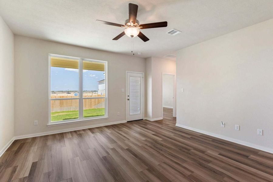 2D floor plan layout for the The 1443 by Stylecraft Builders in Sterling Ridge, Huntsville, TX (Image 14).