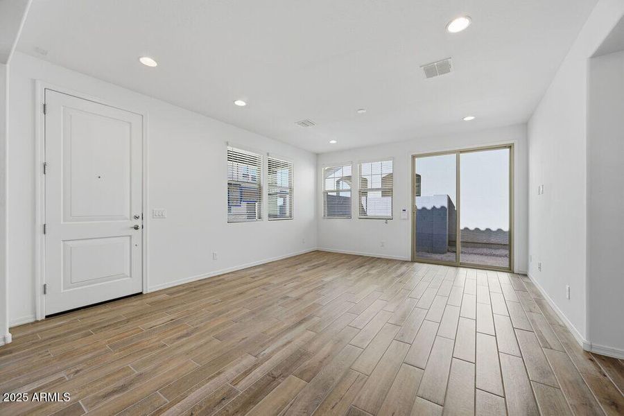 10002 W PICCADILLY Road - Ready Now!