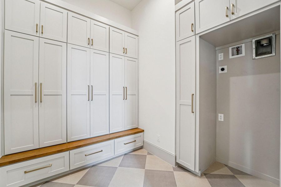 Image 47 of a home in .