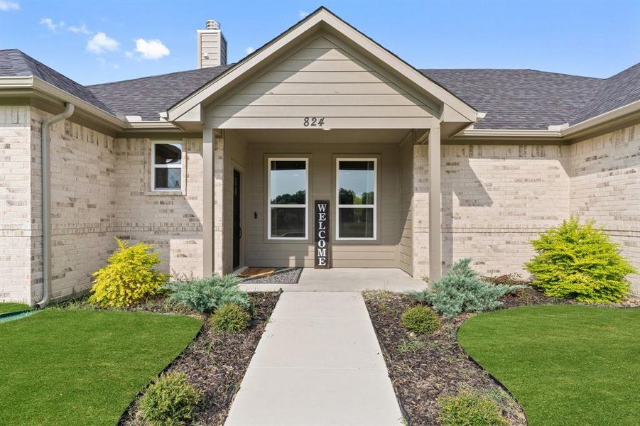 Front exterior of a new home in , Rockwall, TX, highlighting curb appeal (Image 18). Front exterior of a new home in , Rockwall, TX, highlighting curb appeal (Image 18).