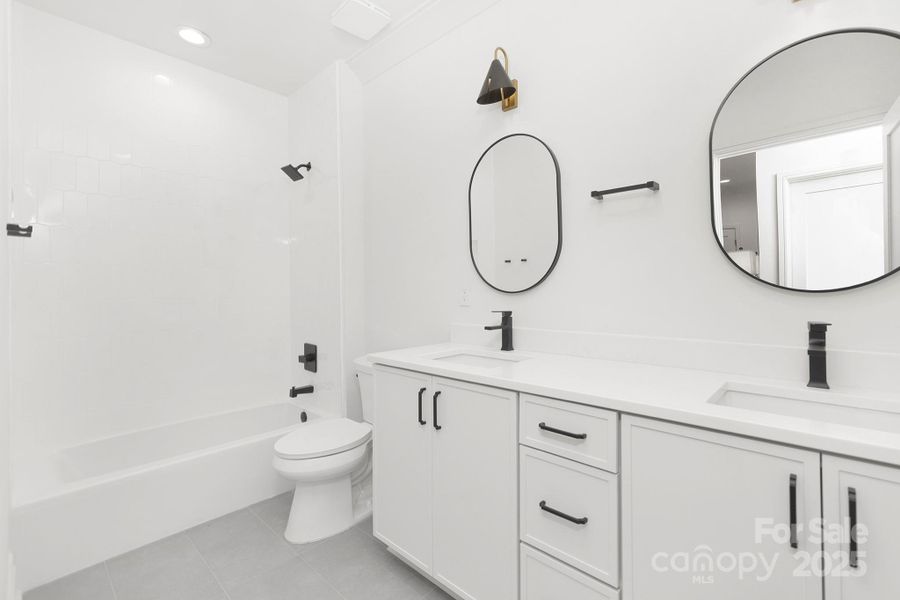 Upstairs Secondary Bathroom