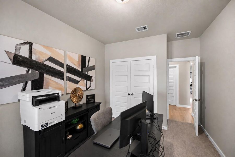 Currenlty used as a home office but can be set up as a bedroom depending on your family needs.