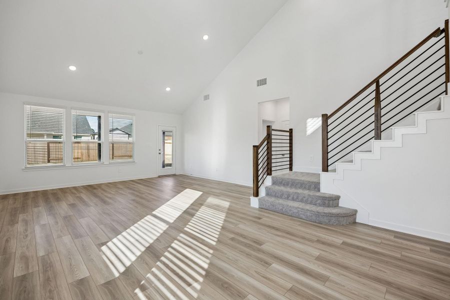 Spacious, unfurnished interior of a new home in Montgomery Bend, Montgomery (Image 19).