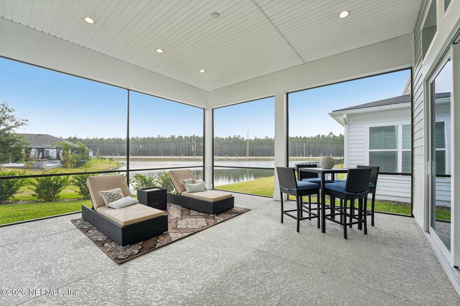 Exterior details and patio area of a home in Middlebourne, St. Johns (Image 3).