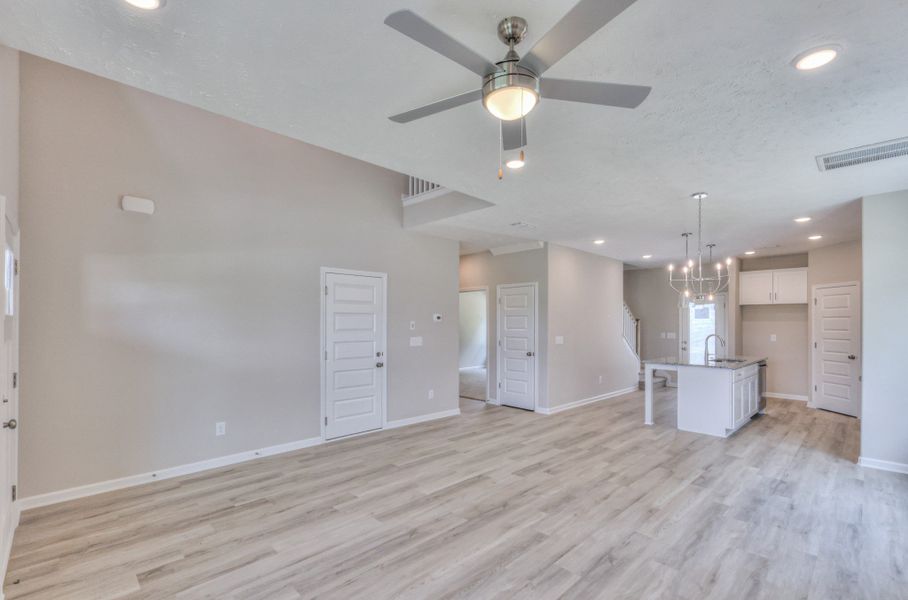 Spacious, unfurnished interior of a new home in Legacy Preserve, Tullahoma (Image 15).