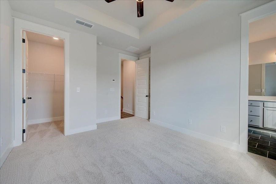 Spacious, unfurnished interior of a new home in Barrett Pointe, Kennesaw (Image 22).