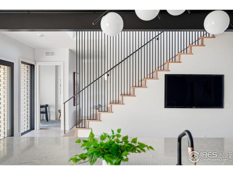 Image 47 of a home in .