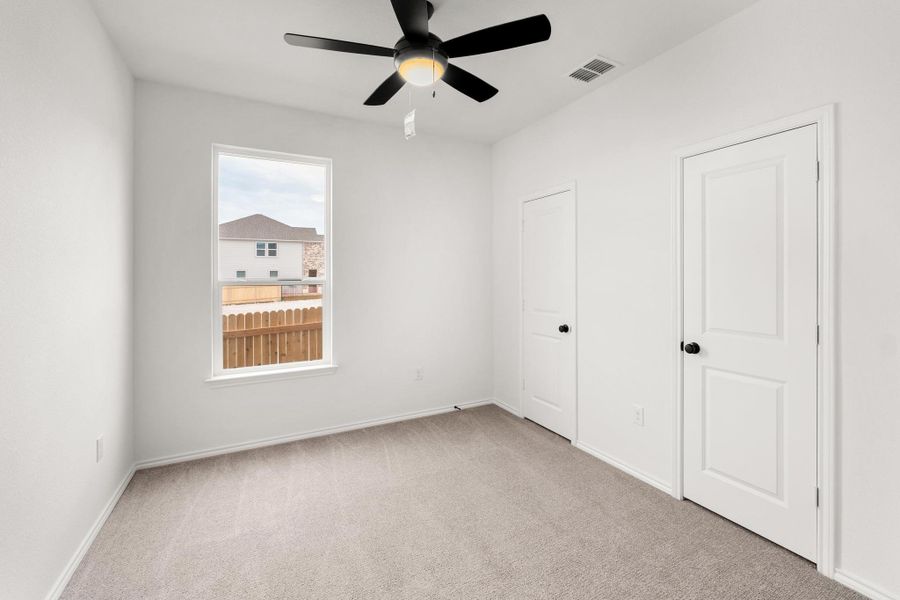 Spacious, unfurnished interior of a new home in Creekside at Estancia, Austin (Image 21).