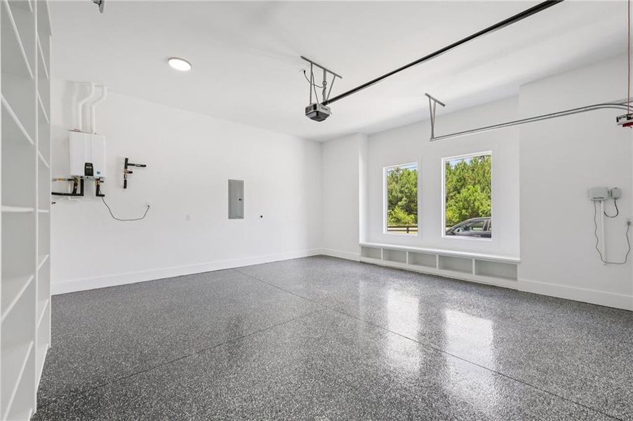 Spacious, unfurnished interior of a new home in , Buford (Image 38).